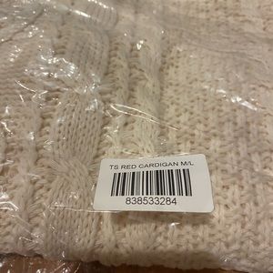 Red (TV) Taylor swift cardigan